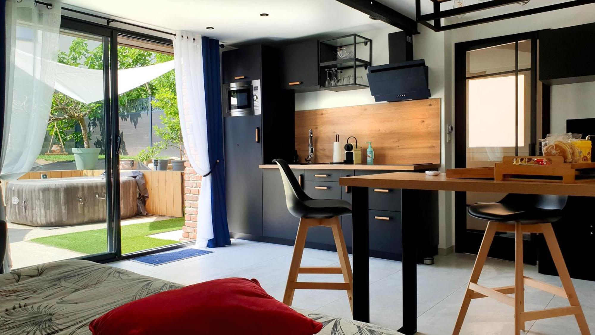 Gary Suite - Studio Cosy, Spa Et Jardin Privatif A 4 Min De Cambrai Awoingt Exterior photo